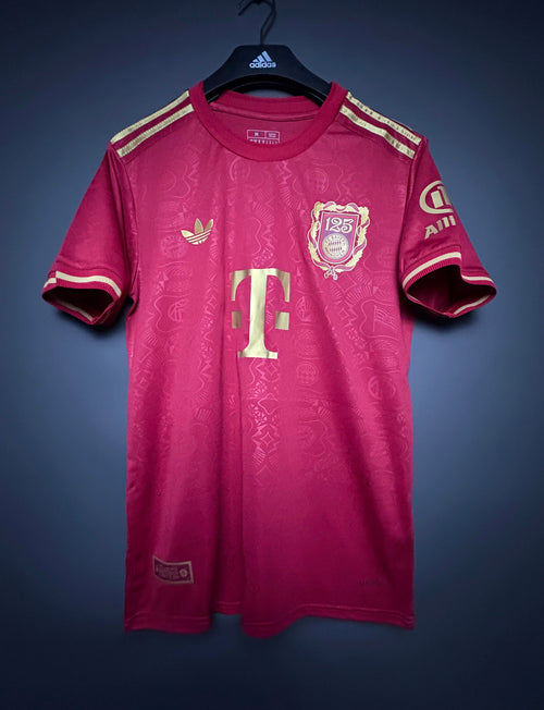 Bayern Münchens 125-årsjubileumströja